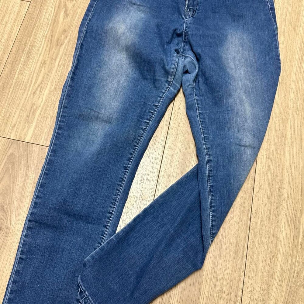 Shein Women's Blue and Navy Jeans